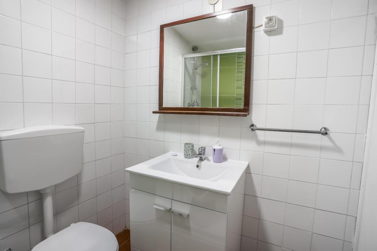 Cozy 3 Bedroom Apt In Lively Bairro Alto Lisboa Exteriör bild