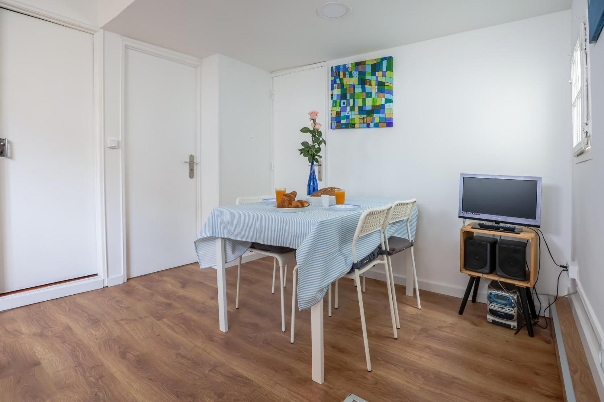 Cozy 3 Bedroom Apt In Lively Bairro Alto Lisboa Exteriör bild